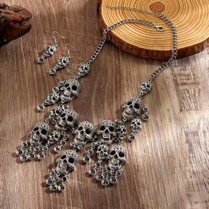 Gothic Skull Necklace & Earrings Set – Statement Punk Jewelry